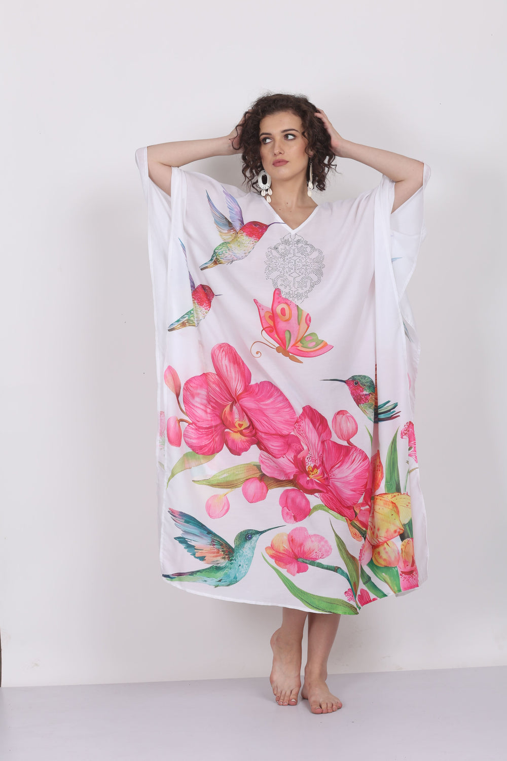 Blooming Canvas – Art-Inspired Floral Kaftan